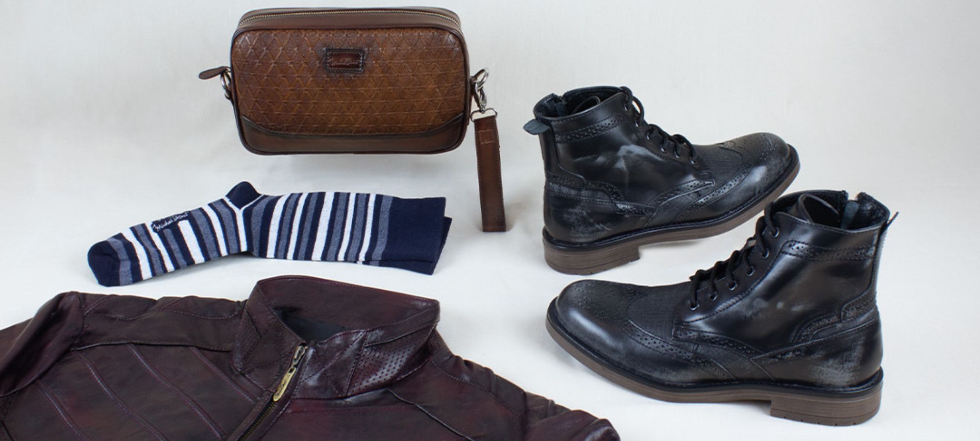 ACCESORIOS Y CHAMARRAS