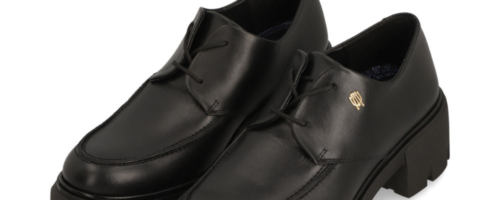 Oxford Dama